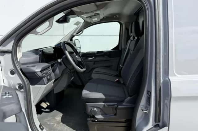 Ford E-Transit Custom (2025) thumbnail 6