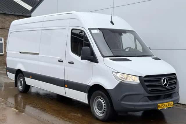 Mercedes-Benz Sprinter (2022) thumbnail 4