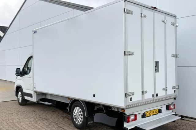 Maxus eDeliver9 (2023) thumbnail 3