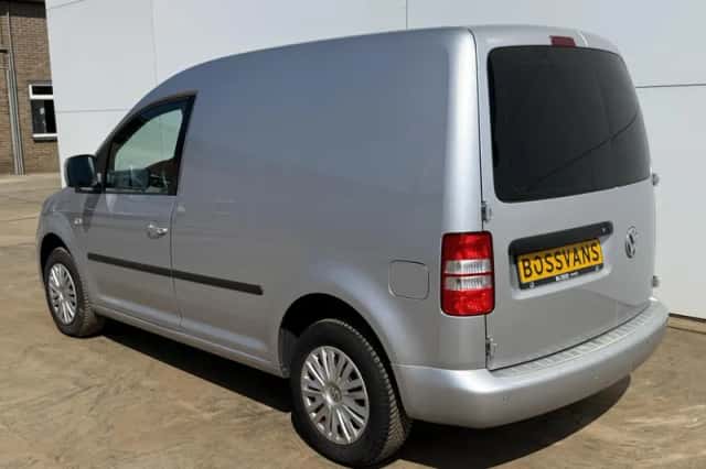 Volkswagen Caddy (2014) thumbnail 2