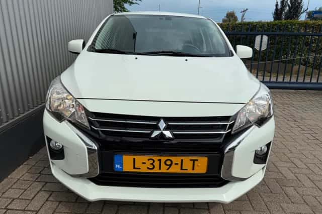 Mitsubishi Space Star (2021) thumbnail 6