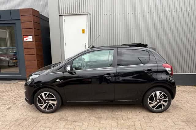 Peugeot 108 (2021) thumbnail 2