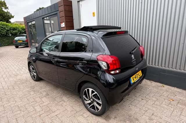 Peugeot 108 (2021) thumbnail 3