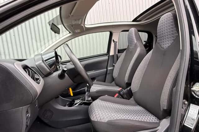 Peugeot 108 (2021) thumbnail 4