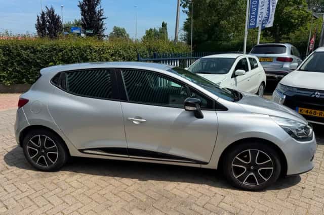Renault Clio (2013) thumbnail 4