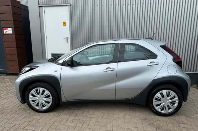 Toyota Aygo X (2022) thumbnail 4