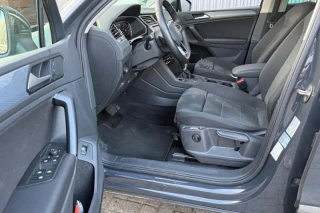 Volkswagen Tiguan (2021) thumbnail 6