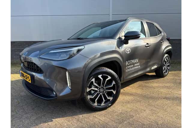 Toyota Yaris Cross (2025) thumbnail 1