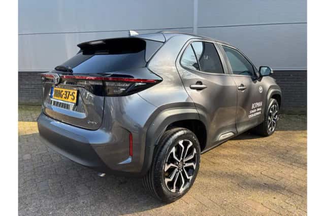 Toyota Yaris Cross (2025) thumbnail 2