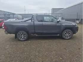 Toyota Hilux (2019) thumbnail 7