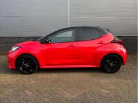 Toyota Yaris (2024) thumbnail 2