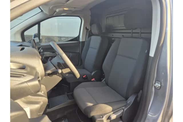 Toyota Proace (2024) thumbnail 6