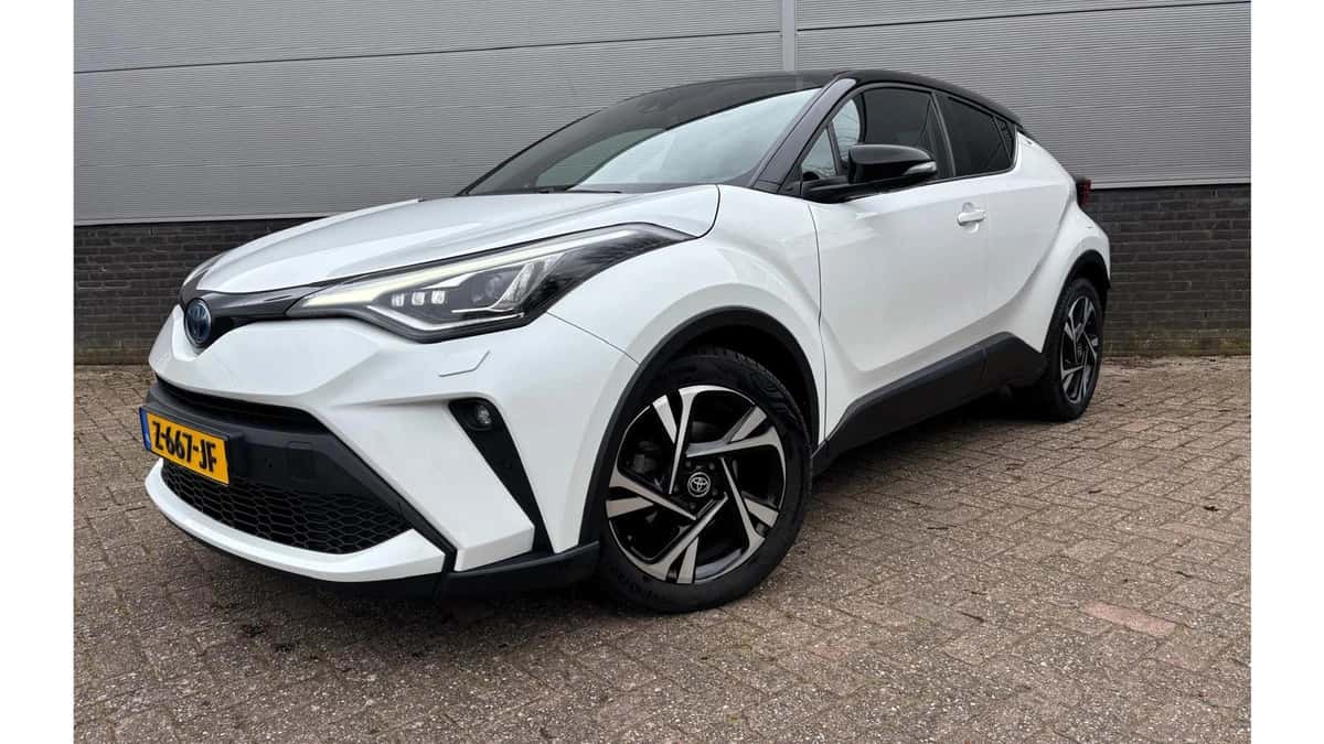 Toyota C-HR (2023) — foto 1