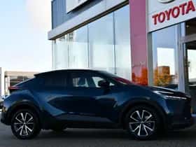 Toyota C-HR thumbnail 3