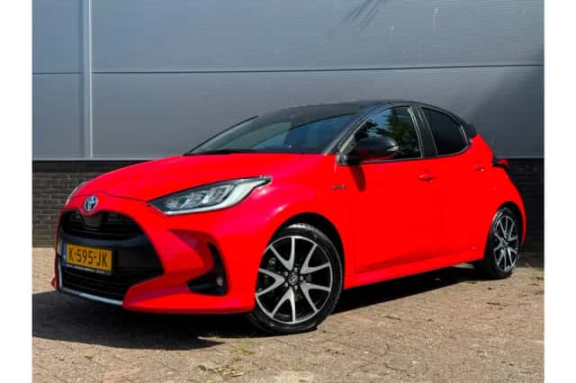 Toyota Yaris (2020) thumbnail 1