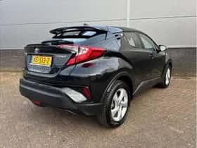 Toyota C-HR thumbnail 13