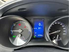 Toyota C-HR thumbnail 3