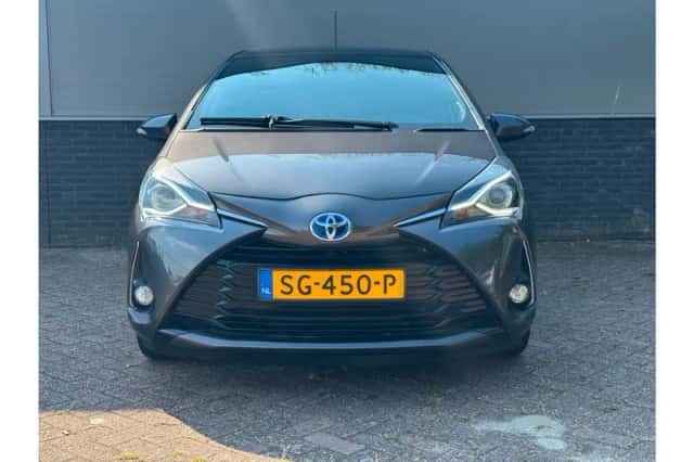 Toyota Yaris (2018) thumbnail 4