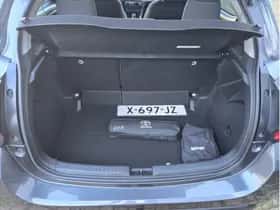 Toyota Yaris thumbnail 17