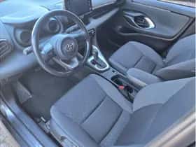Toyota Yaris thumbnail 3