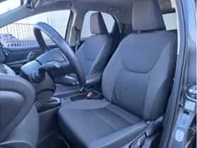 Toyota Yaris thumbnail 7