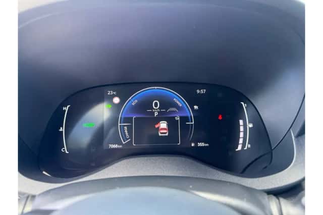 Toyota Yaris Cross (2025) thumbnail 3