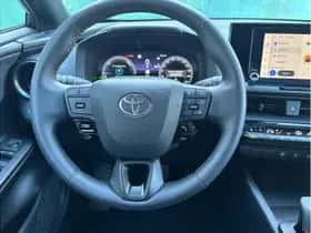 Toyota C-HR (2024) thumbnail 17