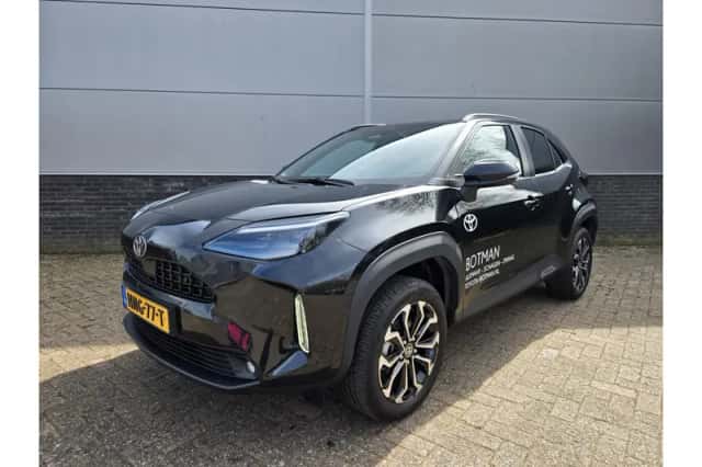Toyota Yaris Cross (2025) thumbnail 1