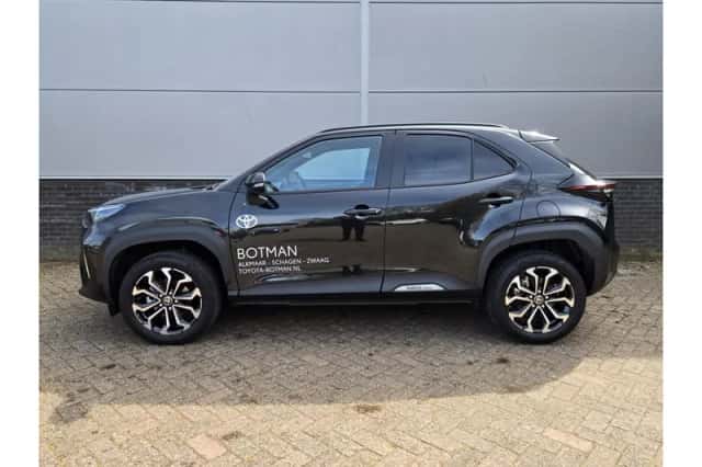 Toyota Yaris Cross (2025) thumbnail 5
