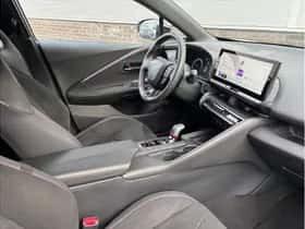 Toyota C-HR (2024) thumbnail 17