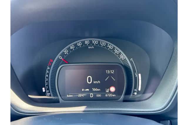 Toyota Aygo X (2023) thumbnail 3