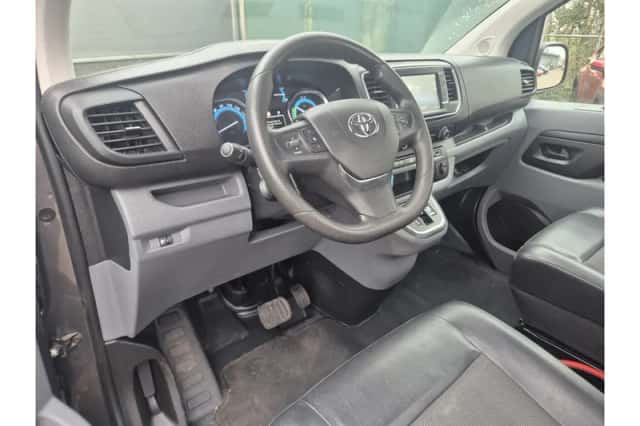 Toyota Proace (2021) thumbnail 2