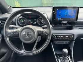 Toyota Yaris thumbnail 4