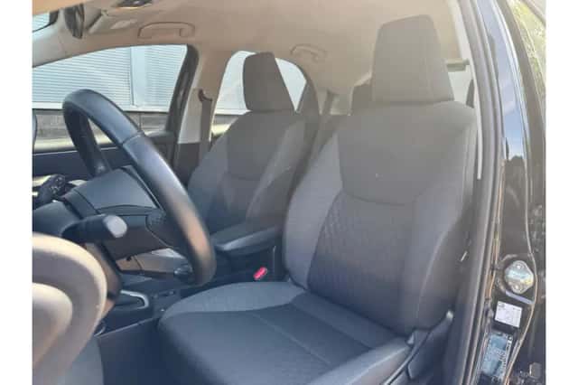 Toyota Yaris (2022) thumbnail 5