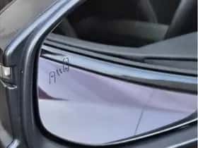 Toyota C-HR (2024) thumbnail 16