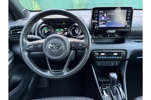 Toyota Yaris (2021) thumbnail 6
