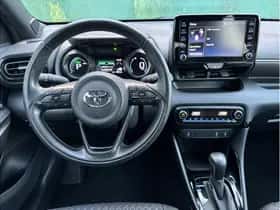 Toyota Yaris (2021) thumbnail 6