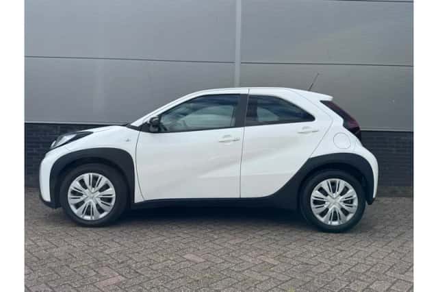 Toyota Aygo X (2025) thumbnail 2