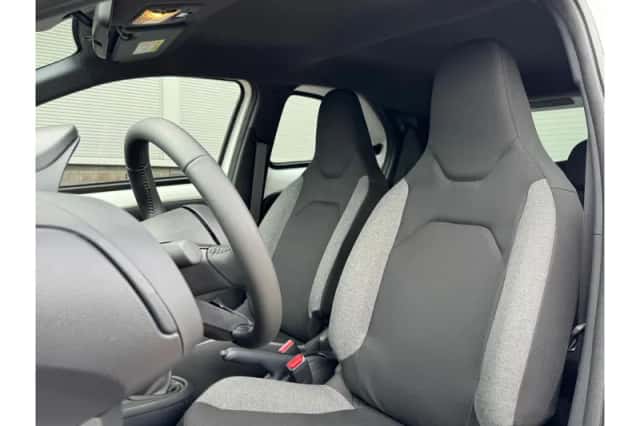 Toyota Aygo X (2025) thumbnail 5