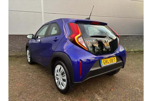 Toyota Aygo X (2024) thumbnail 2