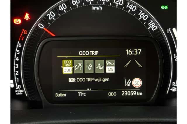 Toyota Aygo X (2024) thumbnail 3