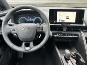 Toyota C-HR thumbnail 11
