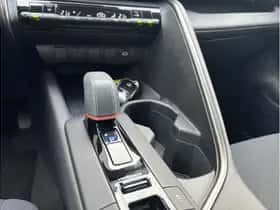 Toyota C-HR thumbnail 13