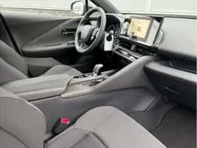 Toyota C-HR thumbnail 7