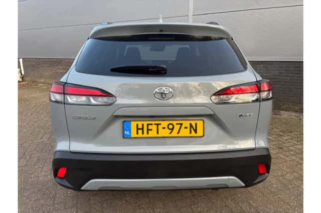 Toyota Corolla (2025) thumbnail 5