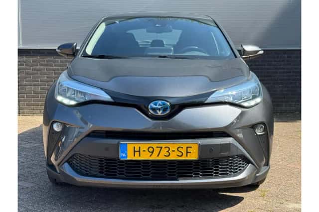 Toyota C-HR (2020) thumbnail 5