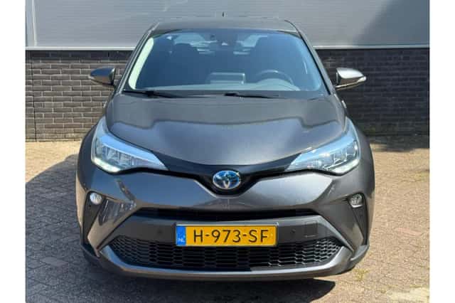 Toyota C-HR (2020) thumbnail 6