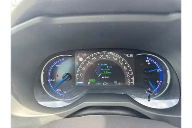 Toyota RAV4 (2019) thumbnail 3