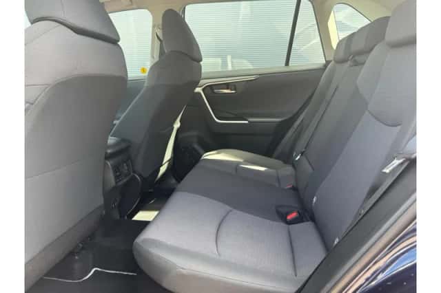 Toyota RAV4 (2019) thumbnail 6