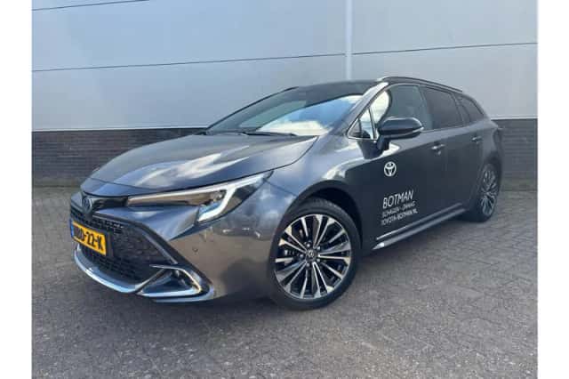 Toyota Corolla (2024) thumbnail 1